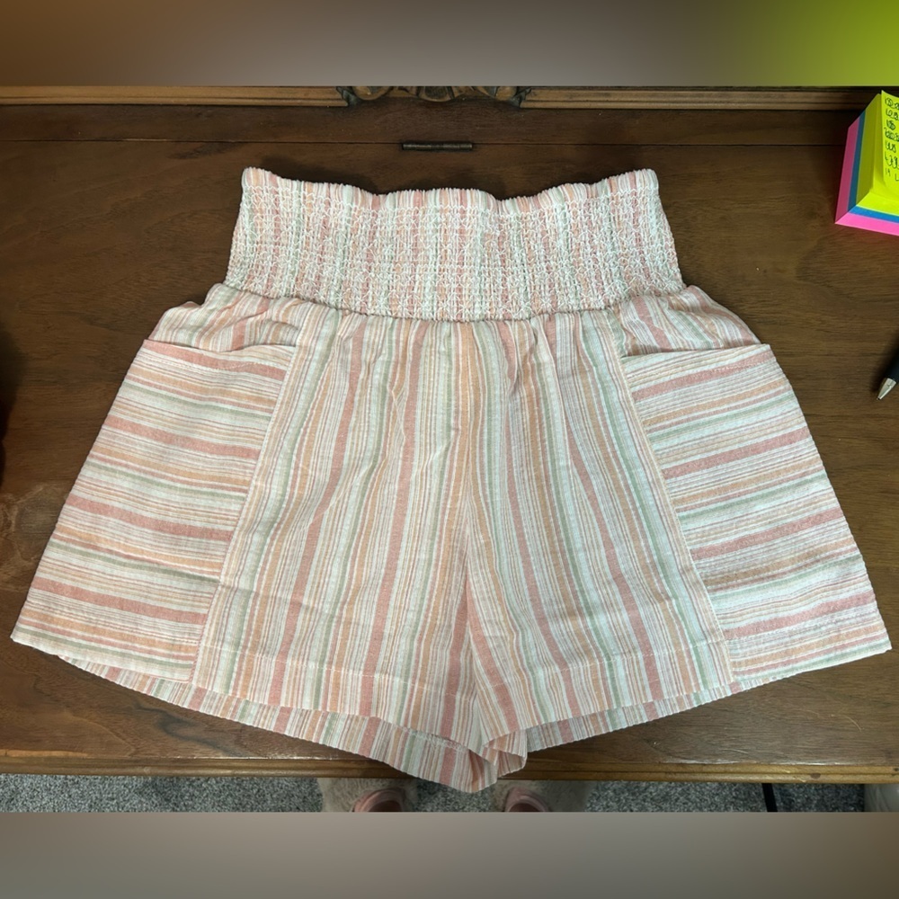 NWT Hem & Thread High Waist Pink and White Shorts, Size S